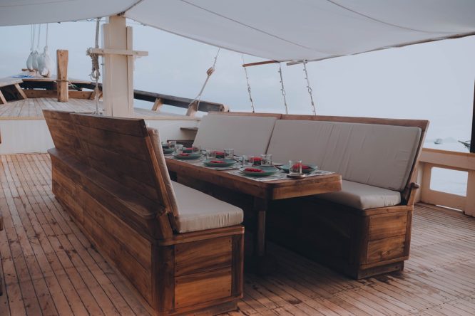 open trip komodo luxury phinisi elbark