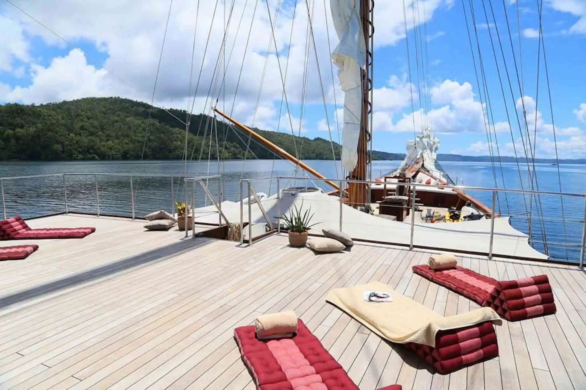 sewa kapal lamima liveaboard