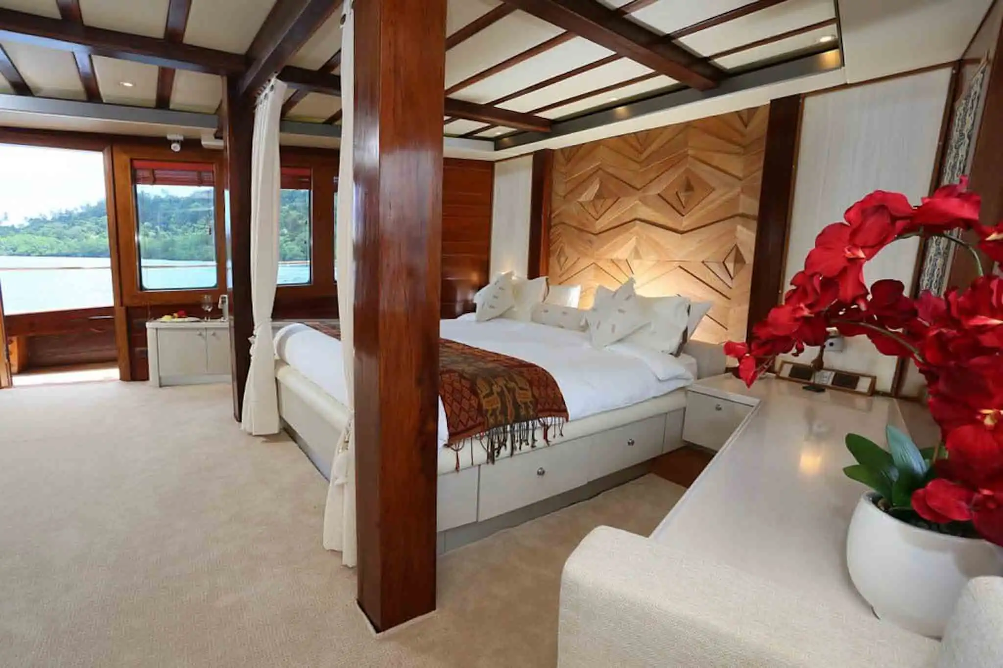 sewa kapal lamima liveaboard