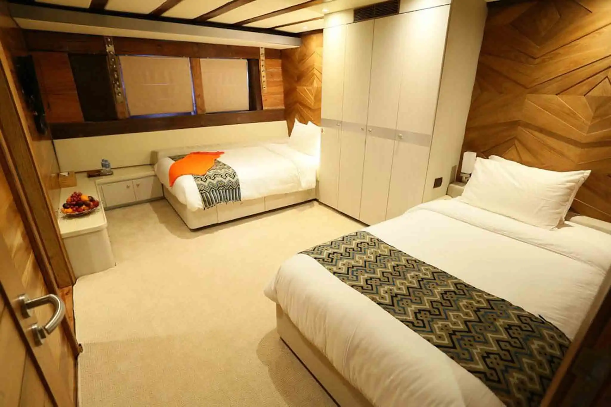 sewa kapal lamima liveaboard