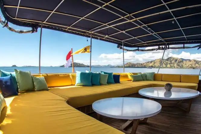 magia 2 liveaboard